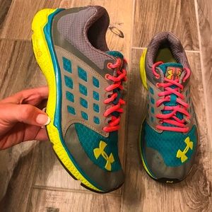 Under Armour Sneakers